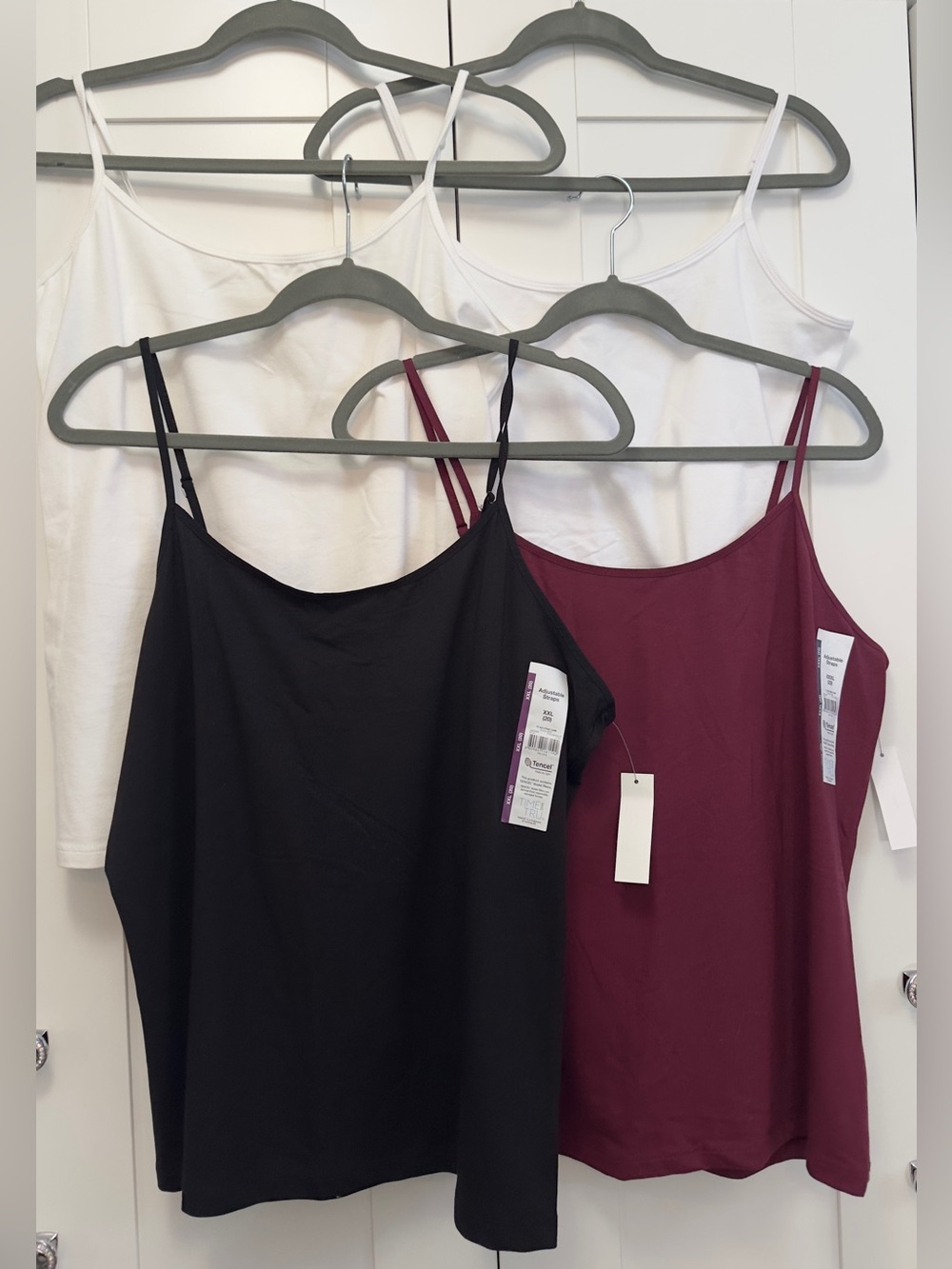 4 Women’s Adjustable Strap Tank Tops XL-XXXL NEW!